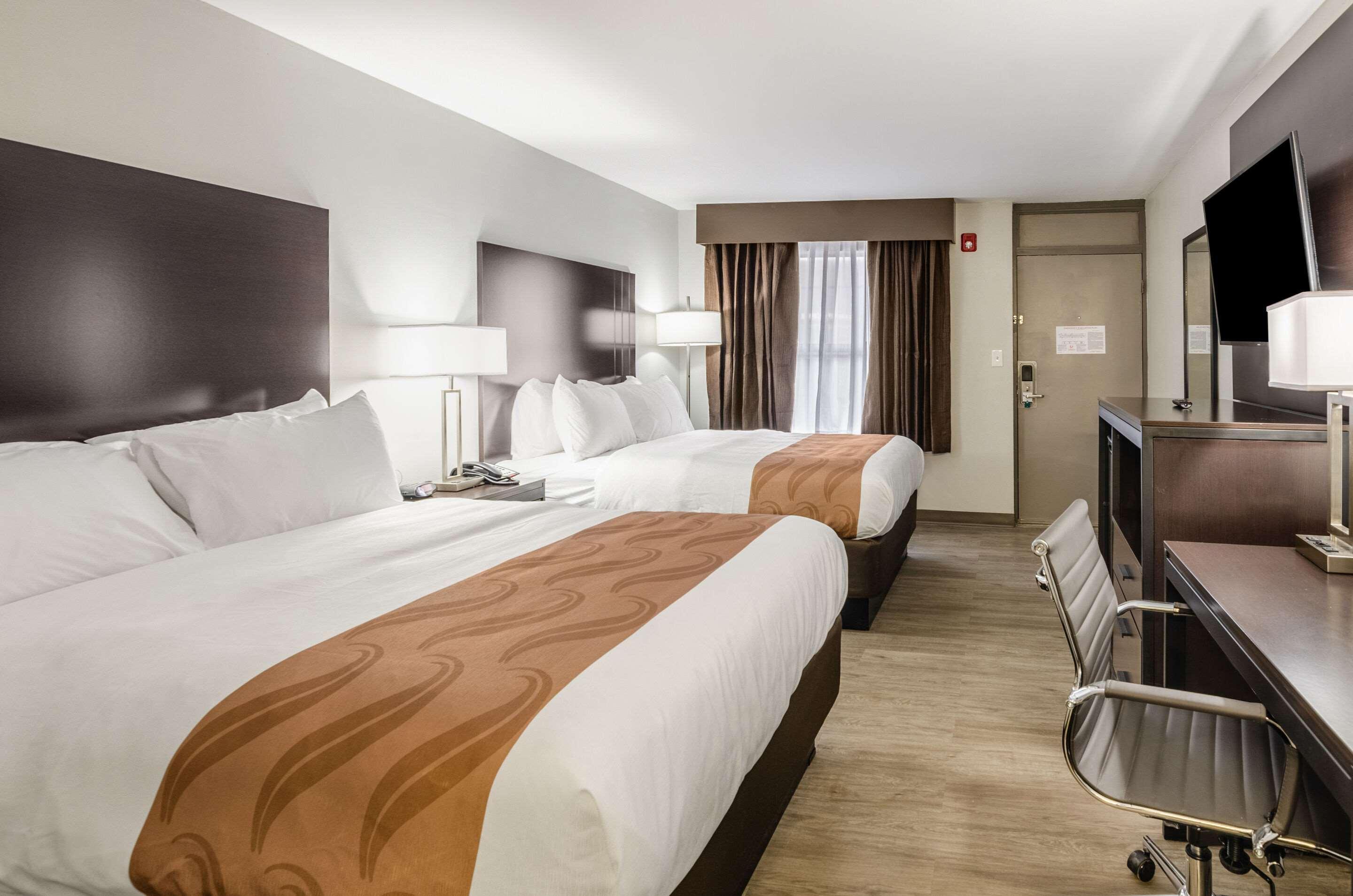 Quality Inn Бристъл Екстериор снимка