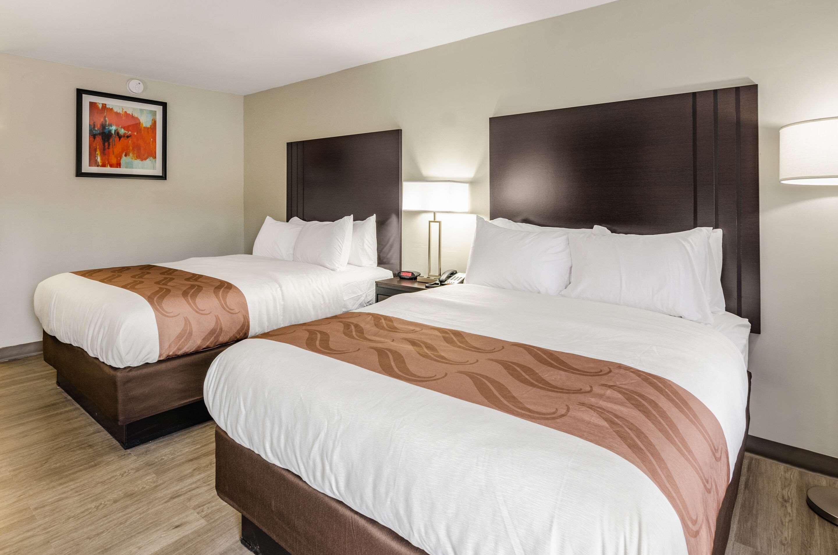 Quality Inn Бристъл Екстериор снимка